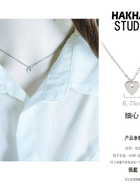 批 发洗不掉色树叶子项链轻奢小众设计感高级锁骨链简约吊坠女生