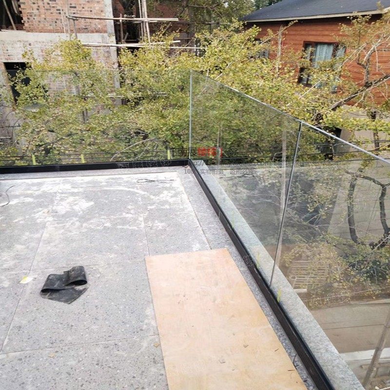 促销 楼梯扶手阳台无框玻璃栏杆轨道铝型材地槽玻璃护栏u型钢板槽