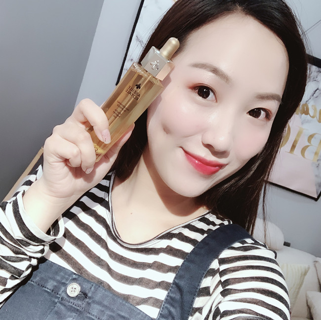 强大修复百搭高手guerlain修护蜜 香港陈七七液态精华