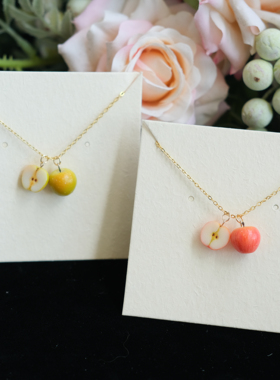 手作不对称红苹果项链