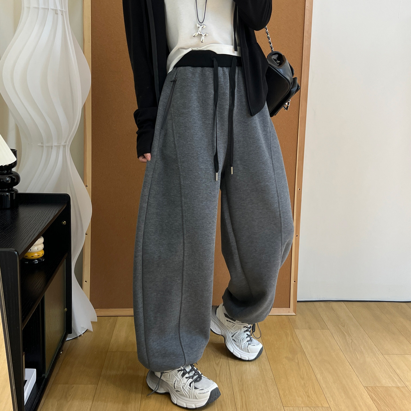 侧拉链口袋灰色加绒卫裤女秋冬加厚宽松显瘦阔腿抽绳束脚运动裤子,淘宝优惠券,粉丝福利购,淘宝优惠卷