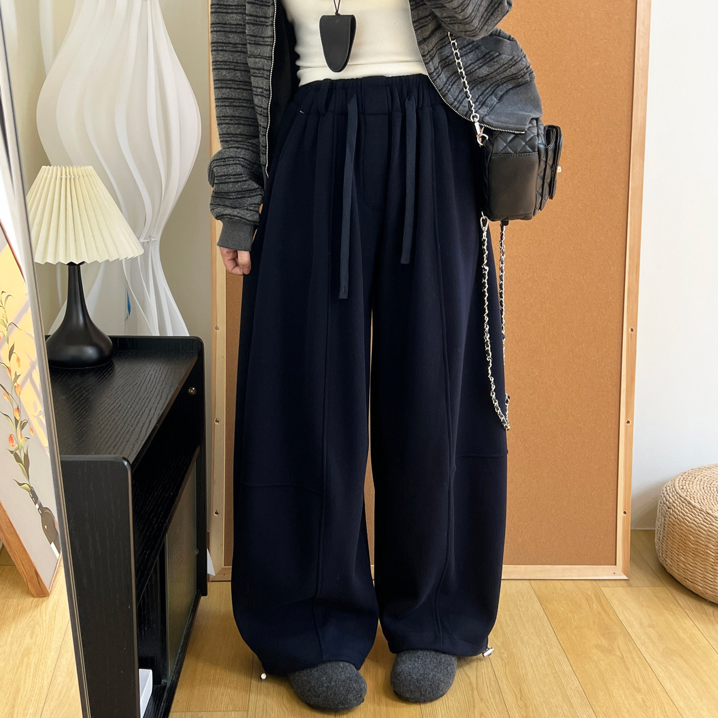 糯米香蕉裤女冬季加绒慵懒简约纯色高腰阔腿束脚两穿休闲镰弯刀裤,淘宝优惠券,粉丝福利购,淘宝优惠卷