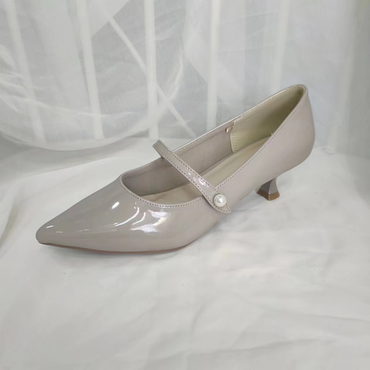 年中清仓88！日系复古新品尖头一字带小珍珠小猫跟通勤工作鞋单鞋,淘宝优惠券,粉丝福利购,淘宝优惠卷