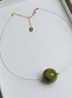 简约复古木珠蛇皮纹圆球项链小众设计高级感时尚百搭ins风锁骨链