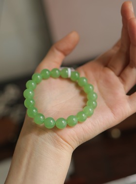 天然和田玉苹果绿10mm圆珠手串