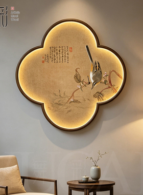 宋式美学梅花型装饰画琵琶山鸟图