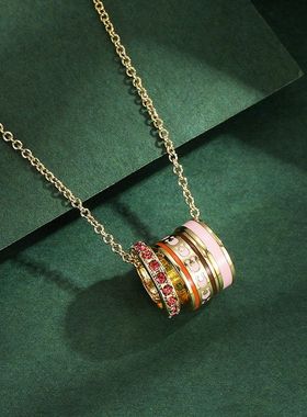 新款精致通勤镶钻珐琅彩釉粉三圆环项链气质小香风高级设计感项链