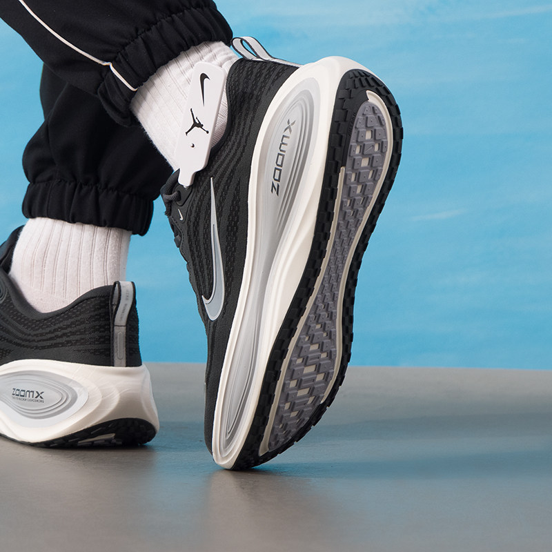 耐克正品男鞋春季新款VOMERO PLUS轻便运动鞋ZoomX缓震回弹跑步鞋,淘宝优惠券,粉丝福利购,淘宝优惠卷