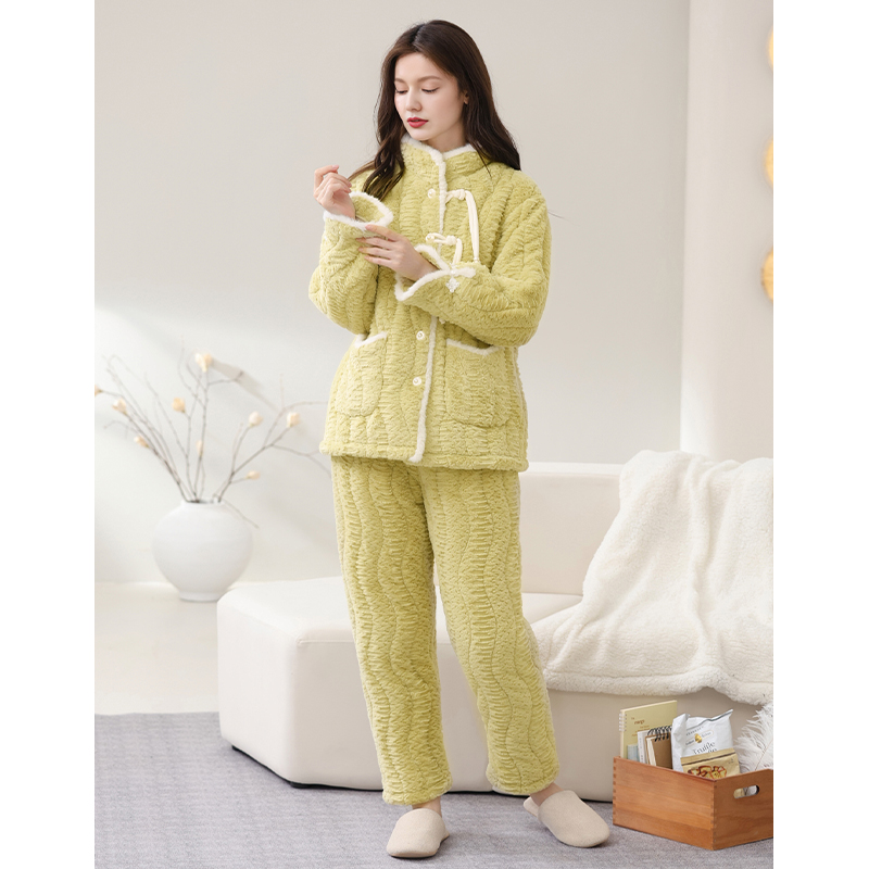 芬腾睡衣女三层加厚夹棉珊瑚绒秋冬家居服新中式加绒大码保暖套装