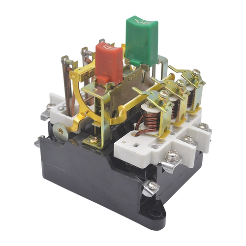DZ5-20/50 Auto Air Switch Пластиковая оболочка Сломанная постоянная мощность.