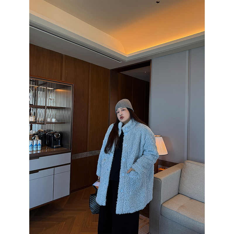 铅笔小鑫大码女装 韩系宽松 男女同款 保暖大码羊羔毛外套 - 图1