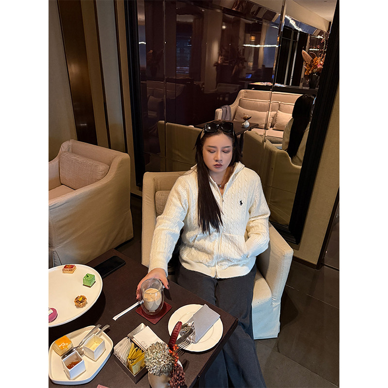 铅笔小鑫大码女装经典小马 复古拉链 连帽麻花针织开衫毛衣,淘宝优惠券,粉丝福利购,淘宝优惠卷