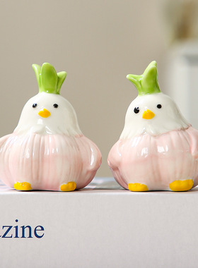 办公室小摆件高级感小众治愈系工位小饰品创意可爱桌面陶瓷蒜鸟