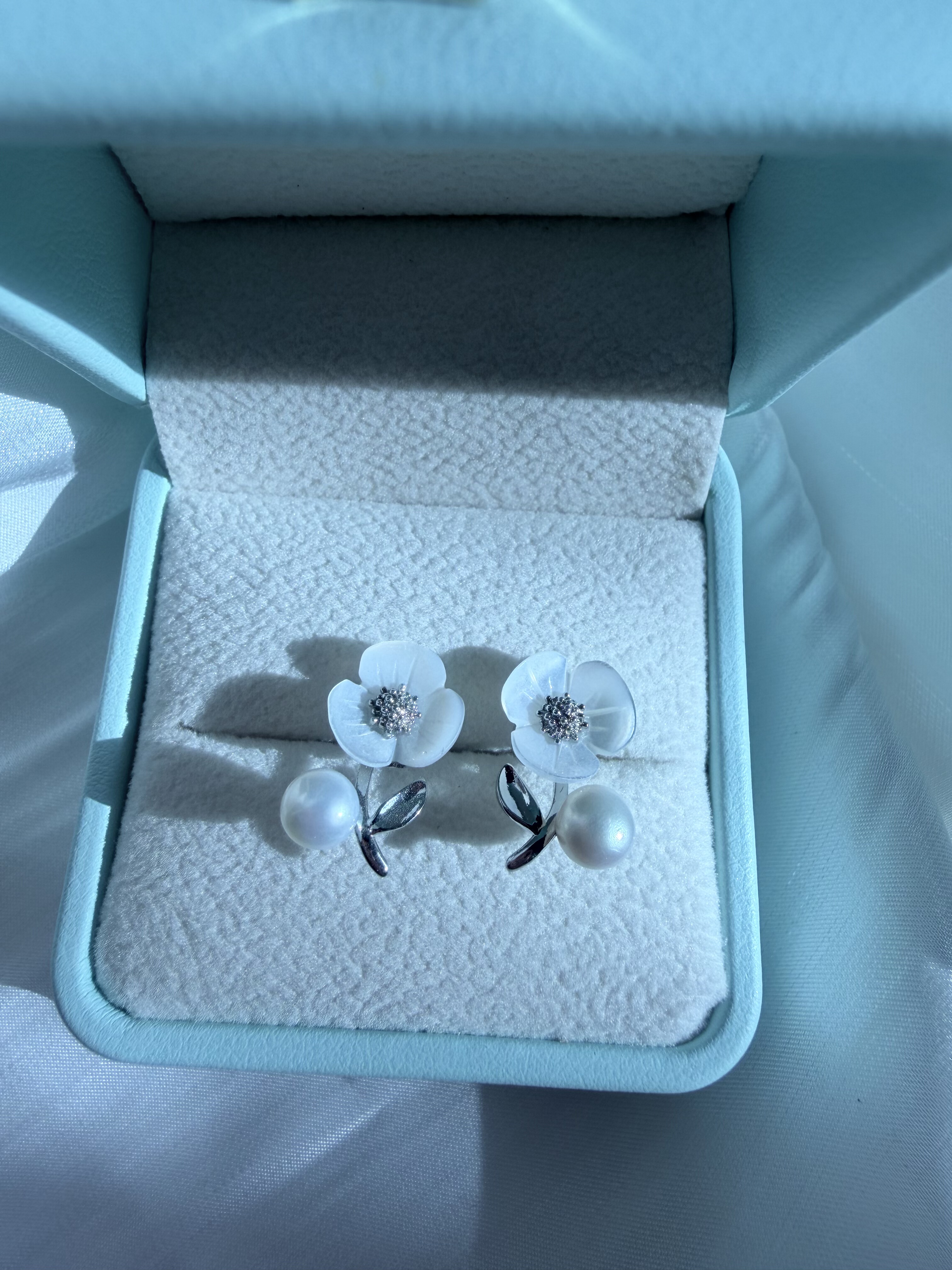 天然淡水珍珠耳钉小花精致小巧2026新款爆款轻奢高级感耳环耳饰女,淘宝优惠券,粉丝福利购,淘宝优惠卷