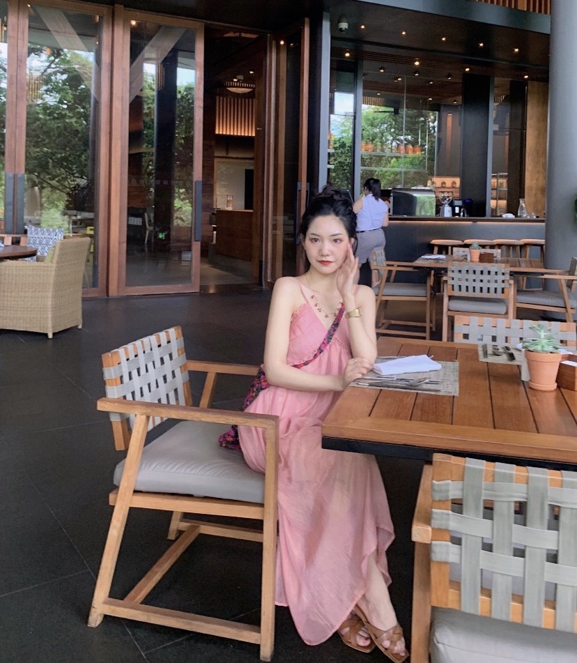 （吴大笑）自制波光粼粼金灿灿粉色吊带长裙女春夏海边度假连衣裙,淘宝优惠券,粉丝福利购,淘宝优惠卷