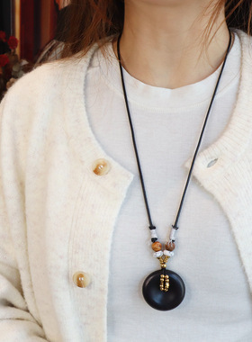 国风天然檀木平安扣新中式吊坠项链长款秋冬装毛衣链钛钢不掉色潮