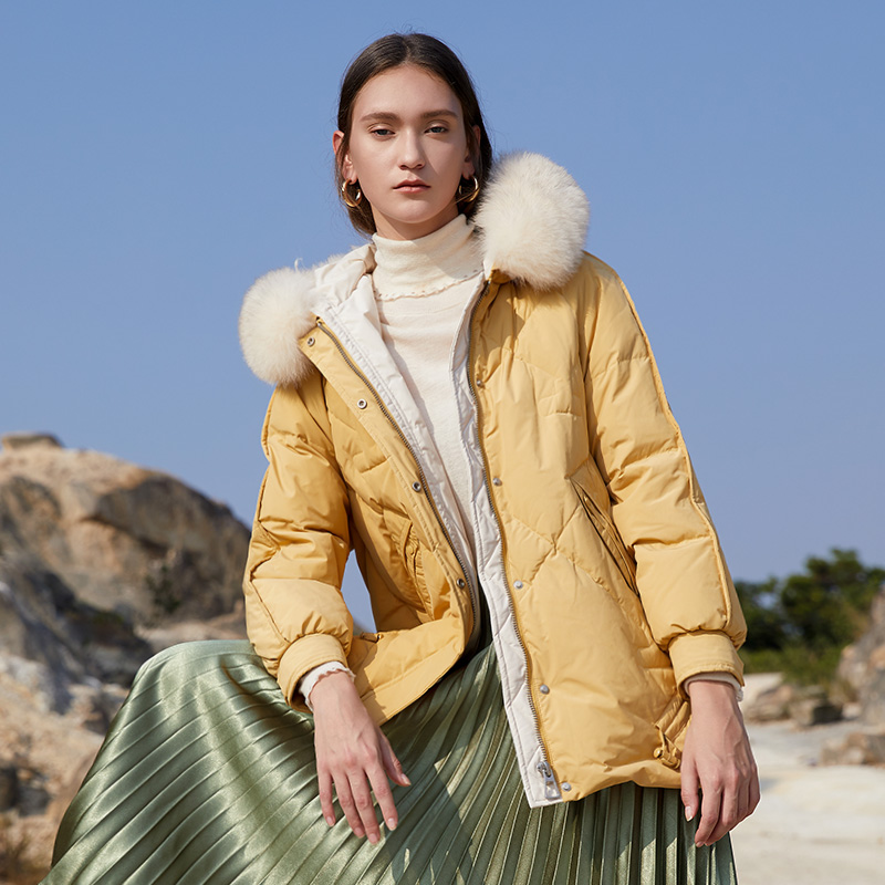 水云间纯色连帽白鸭绒大毛领羽绒服 sedate羽绒服