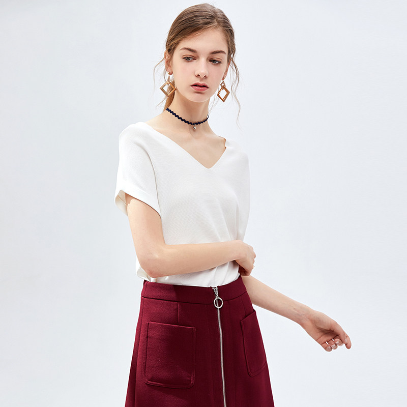 水云间薄款新款时尚气质v领针织衫 sedate毛衣