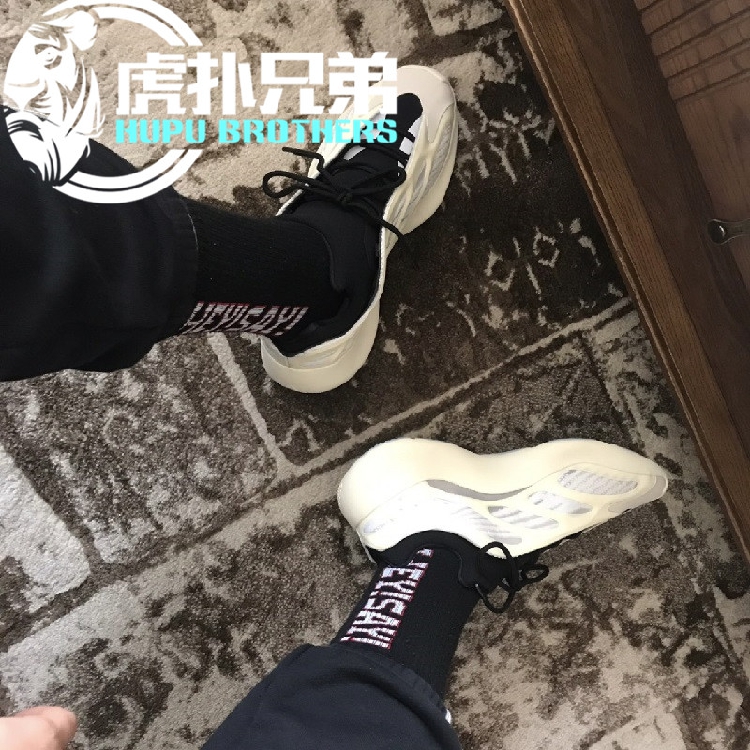 Yeezy 椰子 700V3 乳白色 异形 黑魂 黑白老爹鞋 H67799 FW4980 - 图0