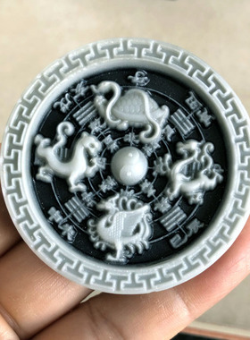 天然太极玉四神兽吊坠毛衣链