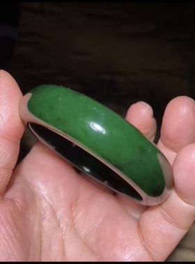 和田玉碧玉 宽版小圈口手镯 亮眼的帝王绿浓郁纯正油性好内径50mm