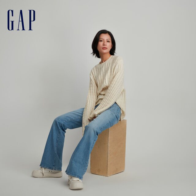 Gap女装春秋羊毛混纺落肩毛衣宽松绞花上衣796558