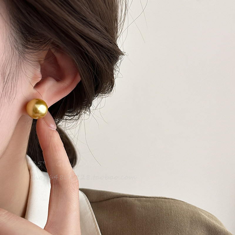 轻奢气质施家南洋茶金色珍珠耳钉女2025新款耳环时尚高级感耳饰品,淘宝优惠券,粉丝福利购,淘宝优惠卷