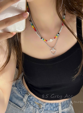 给您一种内敛的高级彩色串珠项链