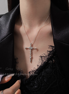 骸骨十字架项链女高级感轻奢
