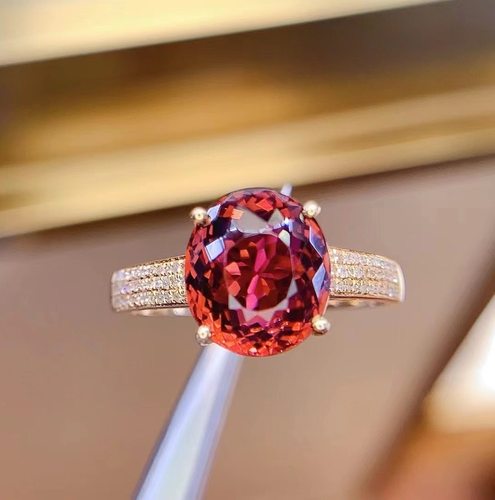 天然红碧玺戒指18K金镶嵌女款晶体全干净裸石:4.2克拉 - 图1