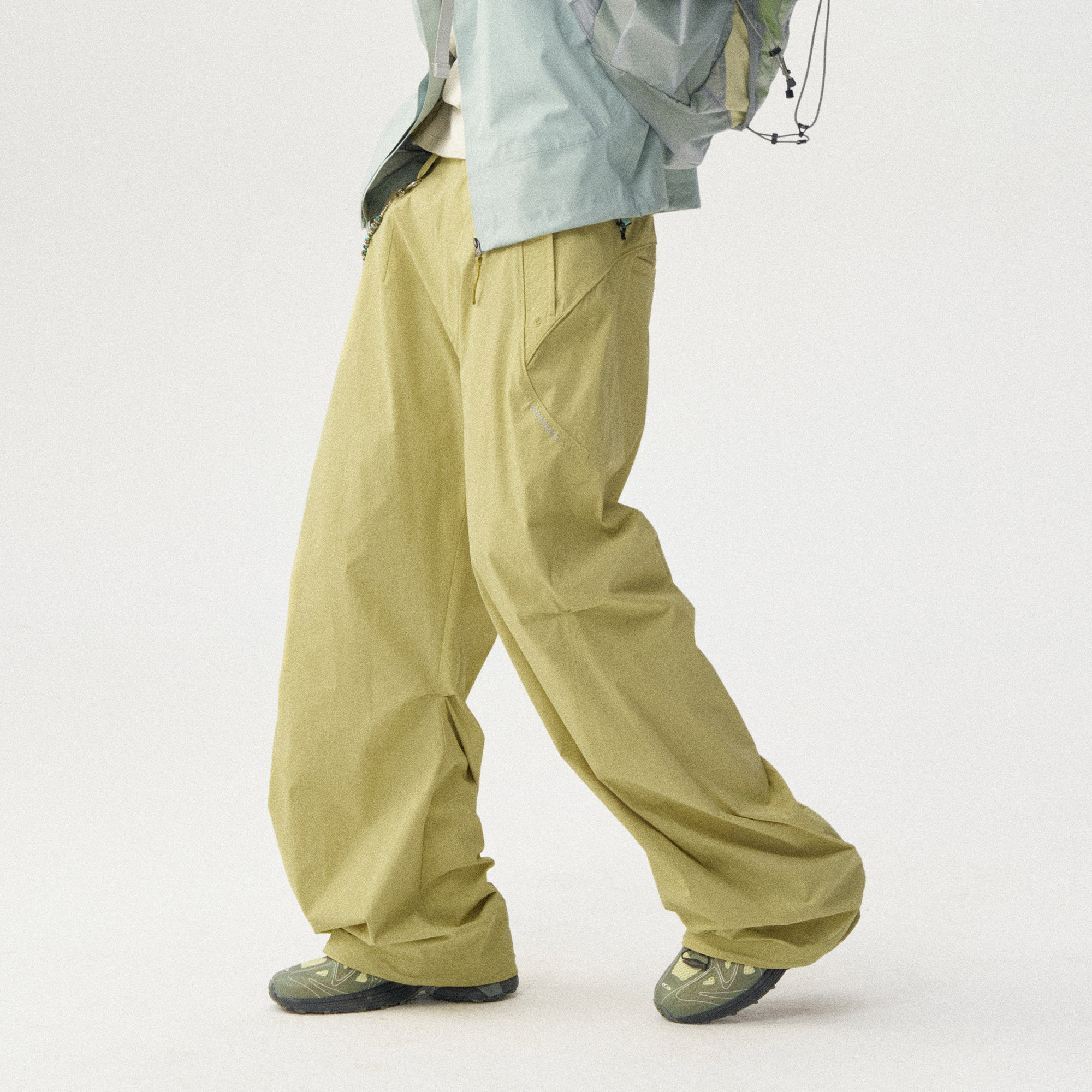 【户外装备】防泼水UPF50+防晒弯刀裤