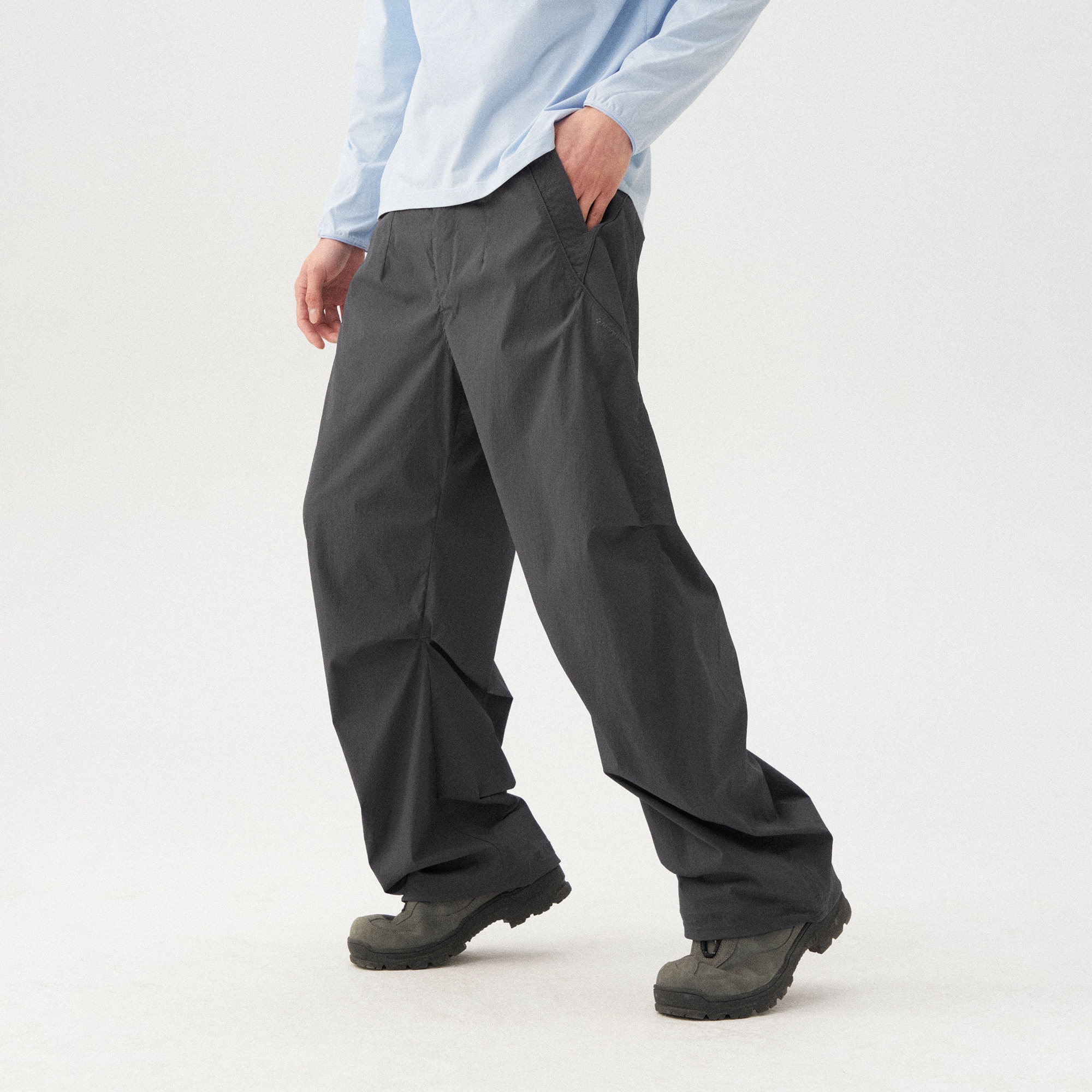 【户外装备】防泼水UPF50+防晒弯刀裤