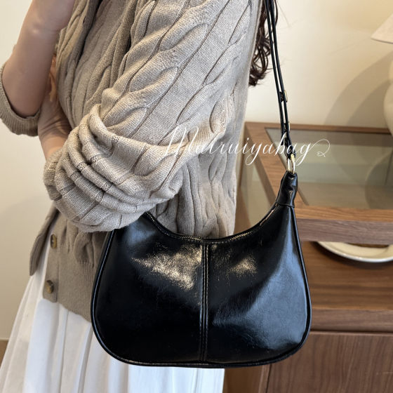 Fashionable and high-end saddle shoulder armpit bag
