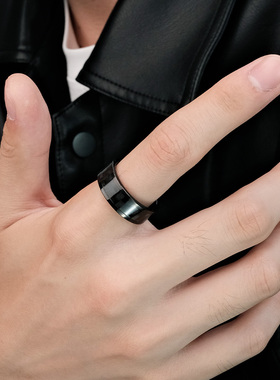 飒雅钨金碳纤维百搭戒指