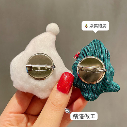 圣诞节胸针可爱毛绒麋鹿别针日系儿童卡通小饰品毛衣配饰扣针女男 - 图1