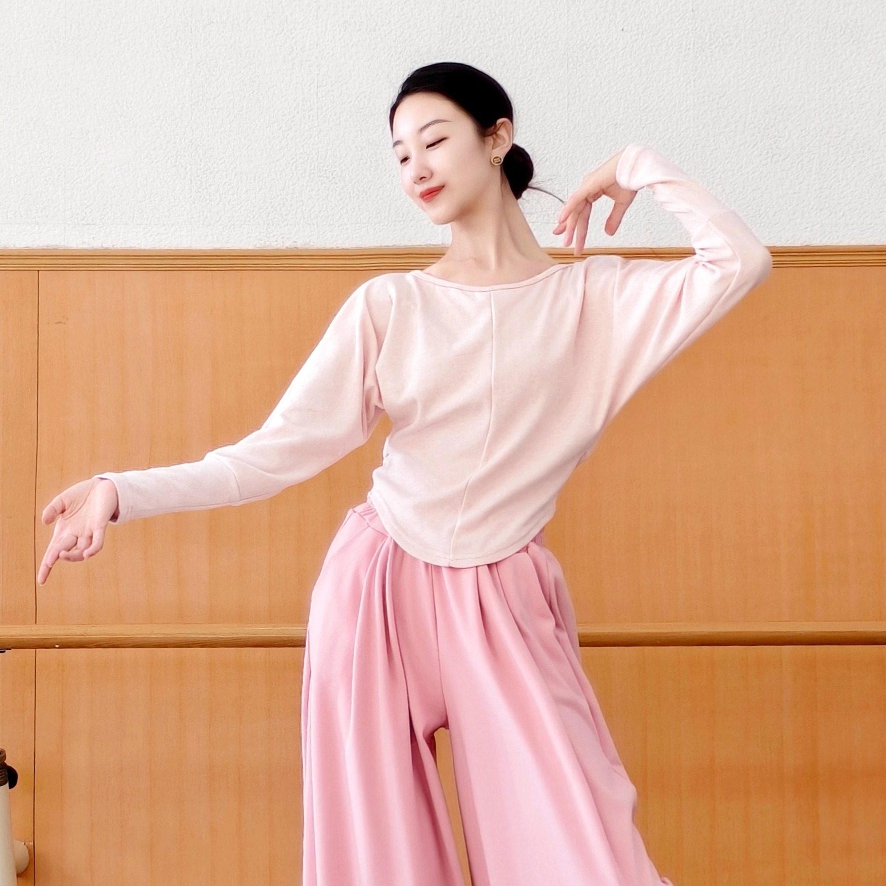 现代舞秋冬蝙蝠袖上衣一字领收腰显瘦练功服中国古典舞瑜伽日常穿,淘宝优惠券,粉丝福利购,淘宝优惠卷