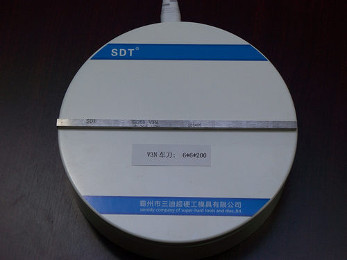 6*6*200超硬白钢刀68-70HRC度高速钢车刀条SDT牌V3N不含钴超进口 - 图1
