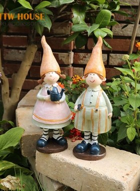 尖帽子花b园情侣森林摆件 婚庆摆件装饰树脂摆件