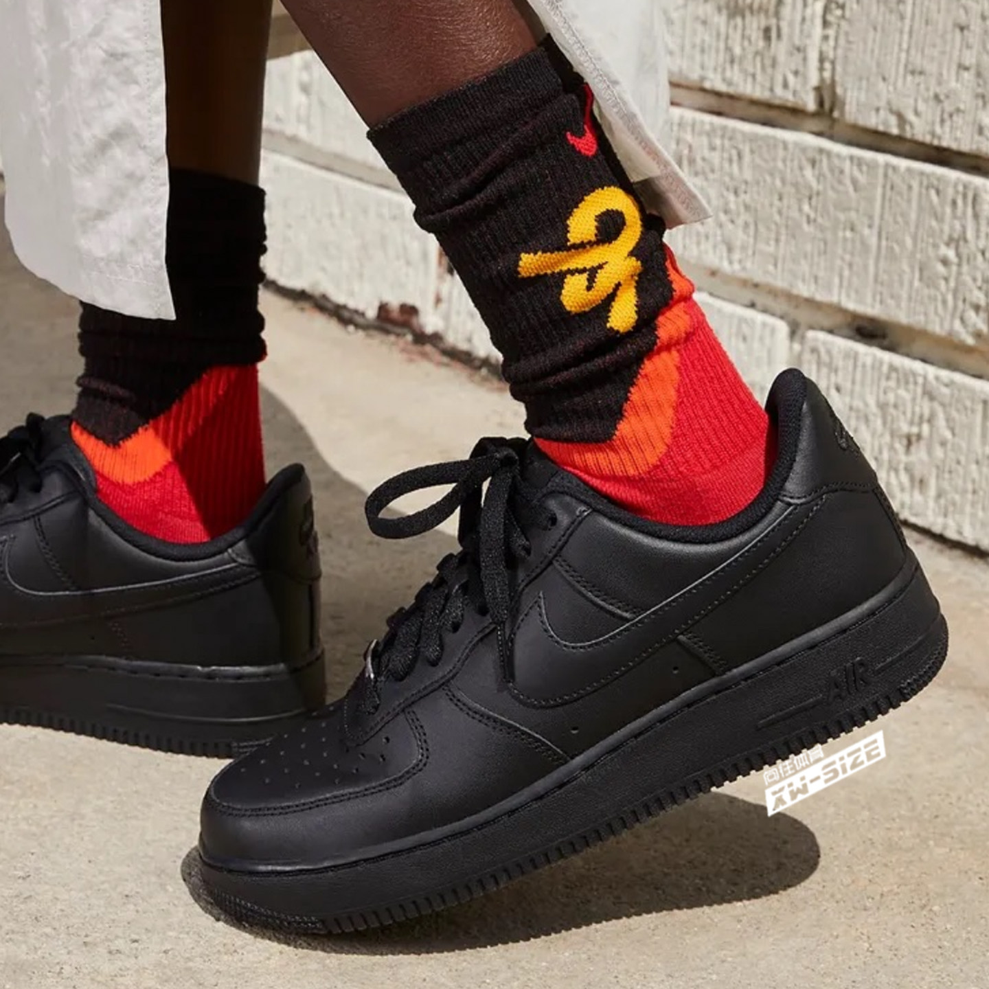 向往体育Nike/Air Force1女子AF1纯黑空军一号休闲板鞋DD8959-001,淘宝优惠券,粉丝福利购,淘宝优惠卷