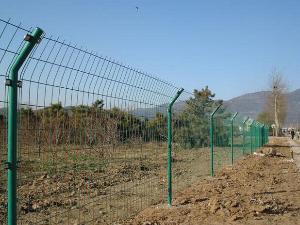 双边丝护栏网高速公路框架铁丝网围栏围墙养殖网片室外隔离网栅栏