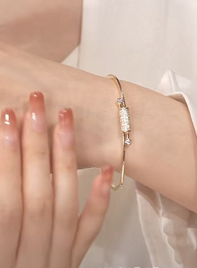 抖音同款精致微镶锆石绳结手镯轻奢小众百搭手链复古古风手饰镯子