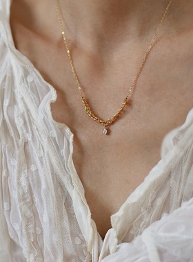 XL572 鲸雨 小众轻奢高级微笑锆石款式缠绕项链锁骨链钛钢镀18K金