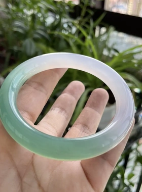 半山半水胖圆条玛瑙手镯 远山黛油青色玉髓镯子女款冰透玉镯