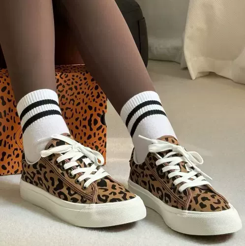 Летняя универсальная тканевая белая обувь подходит для мужчин и женщин для школьников, дышащие амортизирующие белые тканевые кроссовки