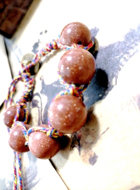 福百瑞 天然金沙石手搓藏棉编织可调节手链