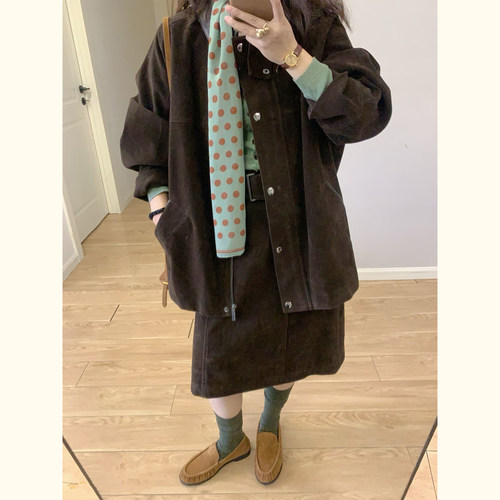文艺复古巴恩风两件套女春秋季又酷又飒减龄穿搭夹克半身裙一整套 - 图3