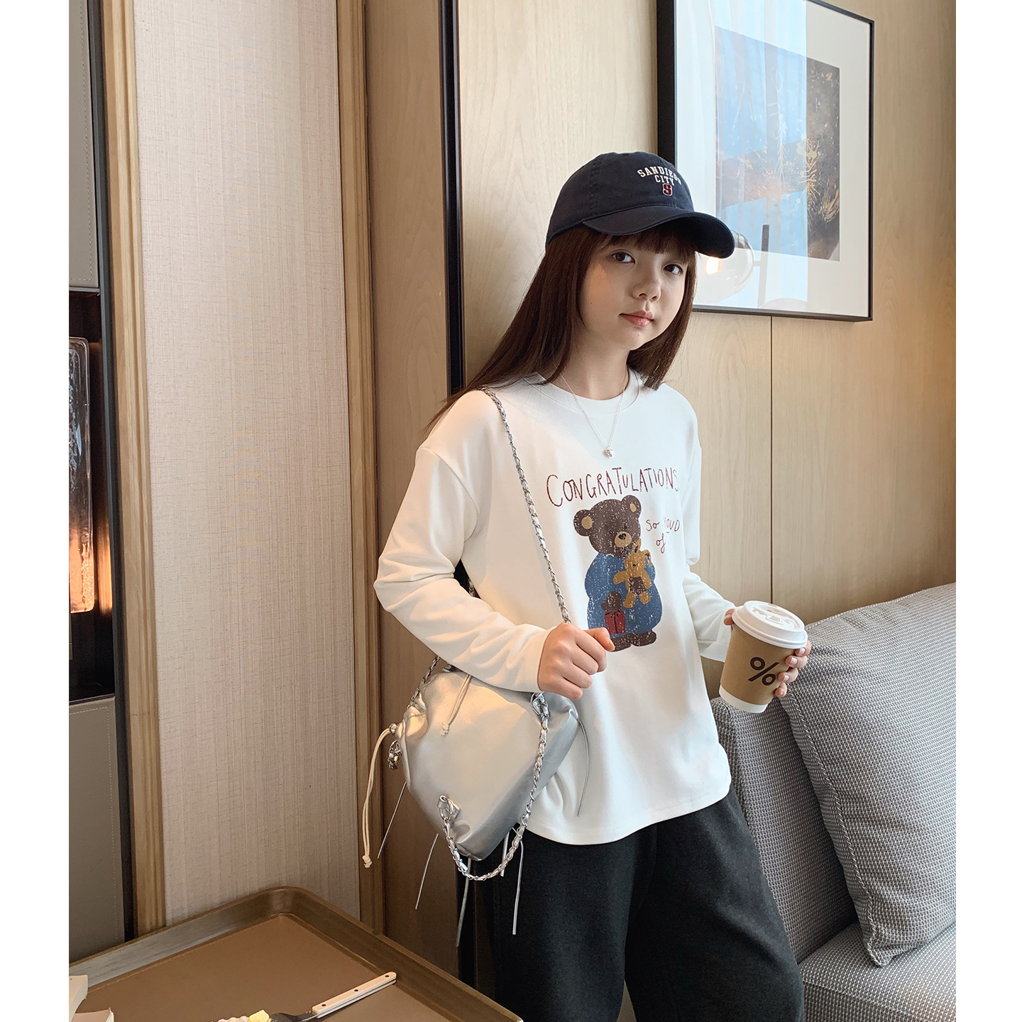 女大童卡通德绒打底衫2025冬装新款初中生圆领长袖T恤保暖厚上衣 - 图1