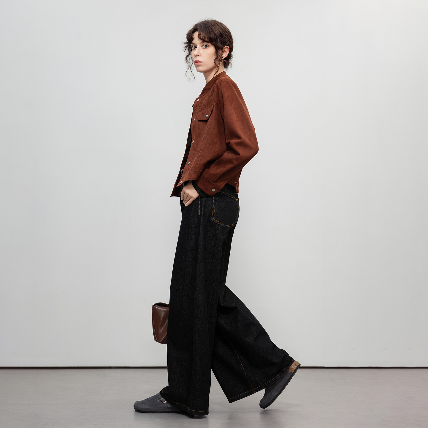 德玛纳复古风麂皮绒立领外套女春秋新款假口袋装饰短款夹克上衣,淘宝优惠券,粉丝福利购,淘宝优惠卷