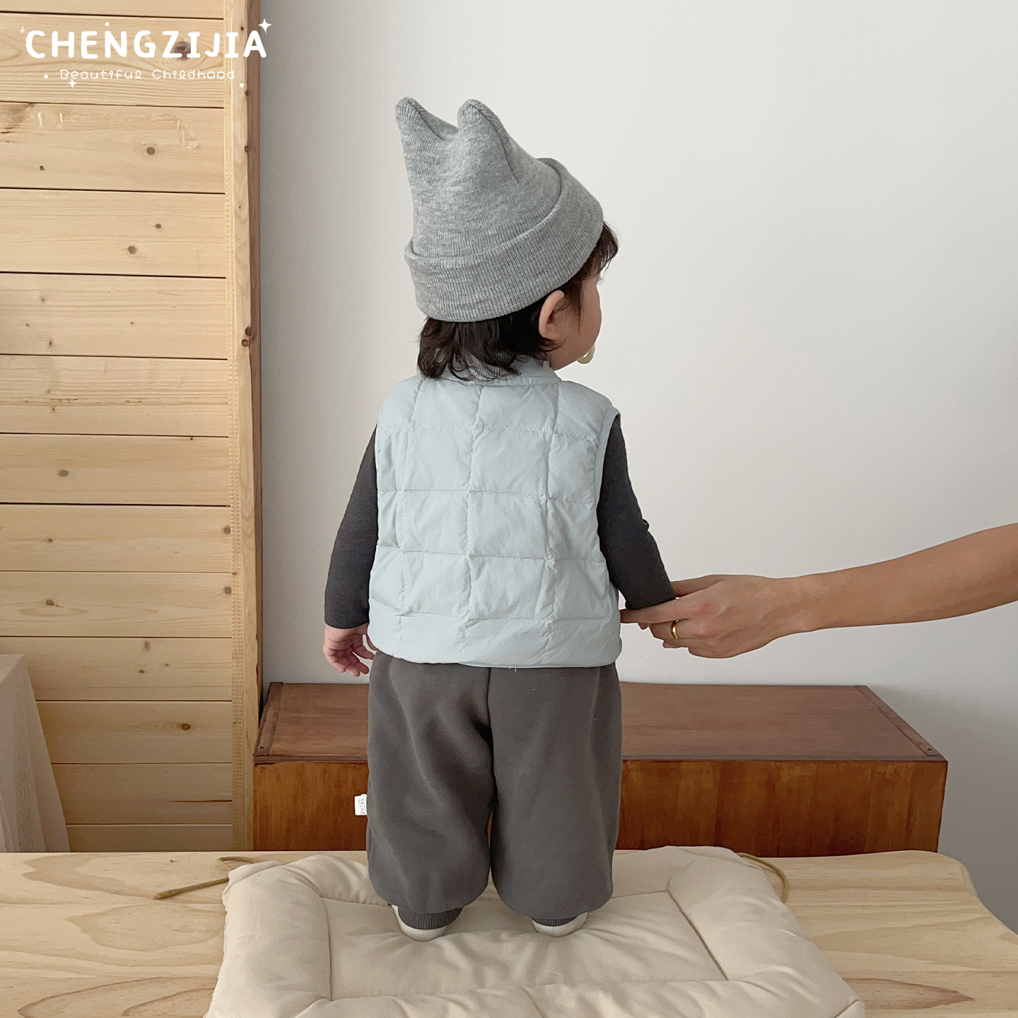 男童冬装羽绒外套套装男宝宝韩版马甲休闲打底衫婴儿加绒保暖裤子 - 图3