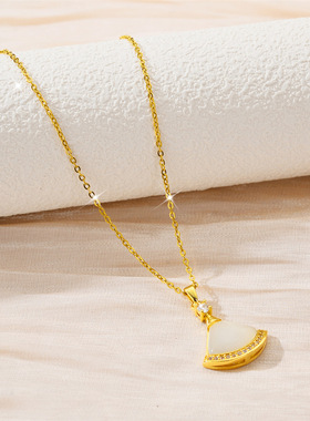 新款钛钢项链女简约潮锁骨链气质轻奢风韩版吊坠配饰高级感锁骨链